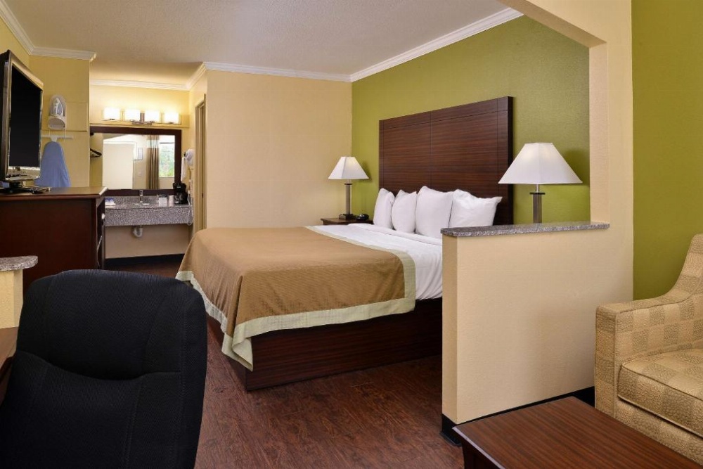 Americas Best Value Inn Winona Image 12