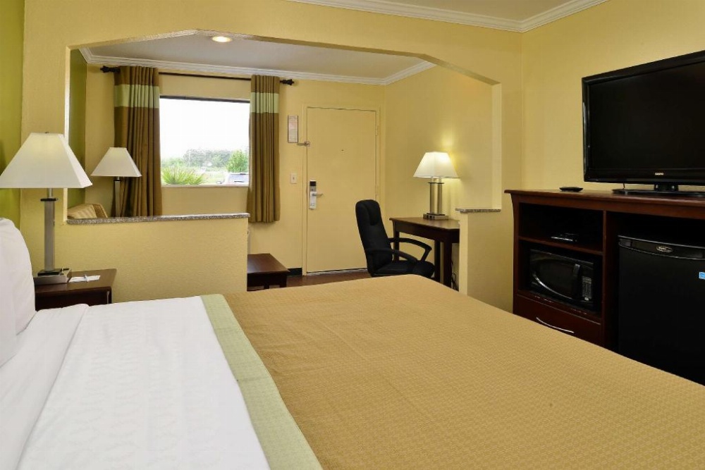 Americas Best Value Inn Winona Image 19