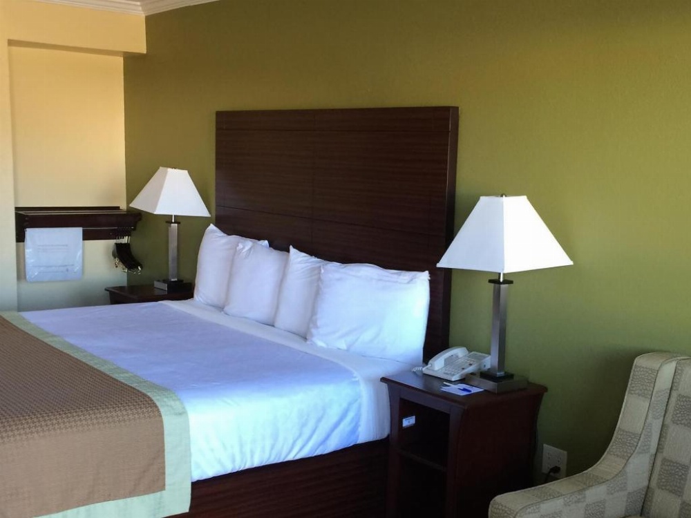 Americas Best Value Inn Winona Image 24