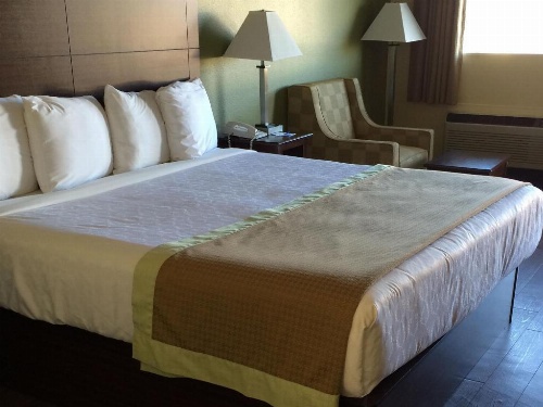 Americas Best Value Inn Winona image 25
