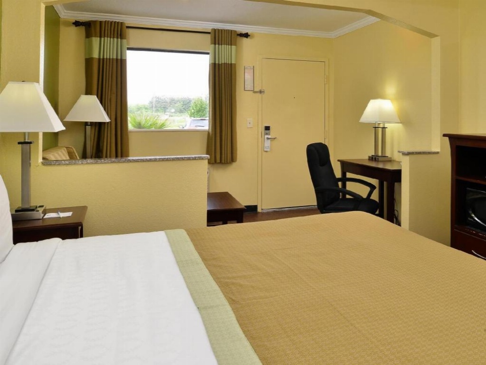 Americas Best Value Inn Winona Image 30